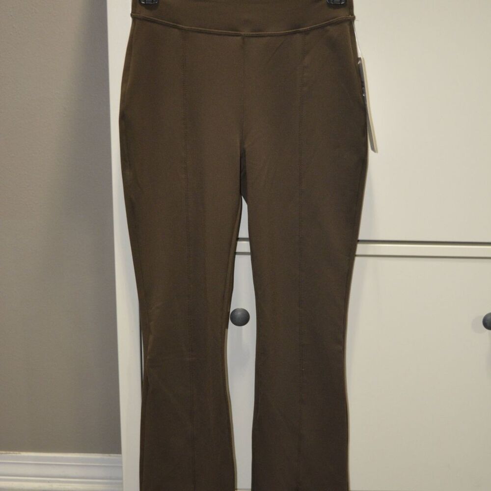 NWT Alo Airbrush 7/8 High Waist Flutter Legging Expresso Size XS MSRP $118